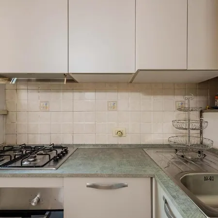 Cozy Apartment Near To Fashion District Milan Exterior photo