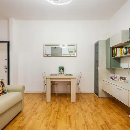Cozy Apartment Near To Fashion District Milan Exterior photo